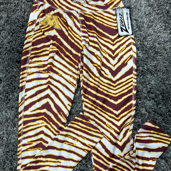 Zubaz University of Minnesota Maroon & Gold Striped Leggings,NWT - Picture 2 of 5